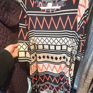 Navy and Coral Geometric Short Sleeve Topper